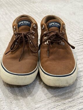 Sperry Men's Brown Leather Boat Shoes with White Sole